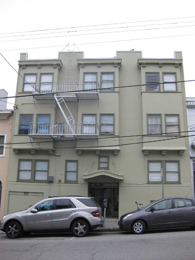 Building Photo - 1546 Powell St