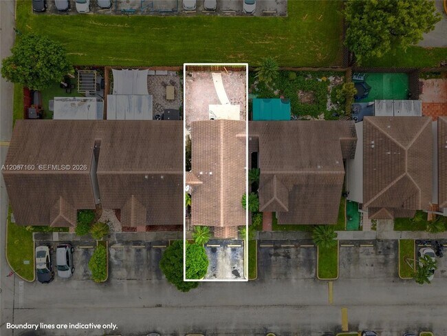 Foto del edificio - 18751 NW 84th Pl.