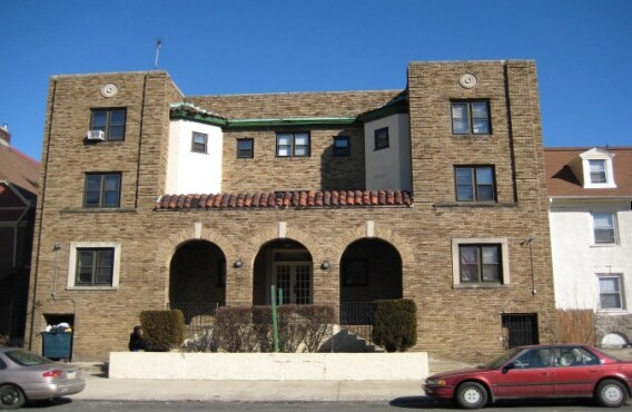 Foto del edificio - Wayne Iris Apartments