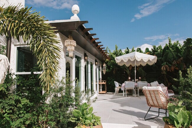 Building Photo - 610 38th St