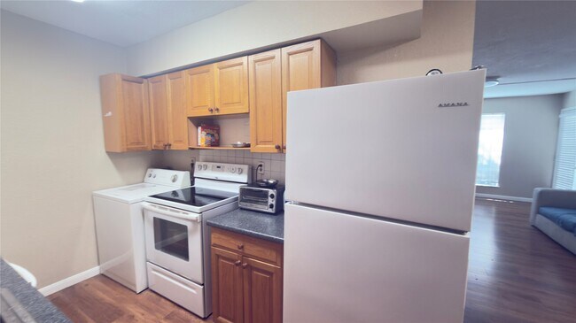 Foto del edificio - 2100 Wilcrest Dr
