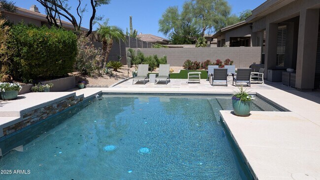 Foto del edificio - 7940 E Quill Ln