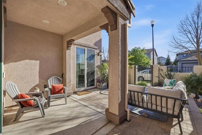 Building Photo - 3017 Village Park Dr