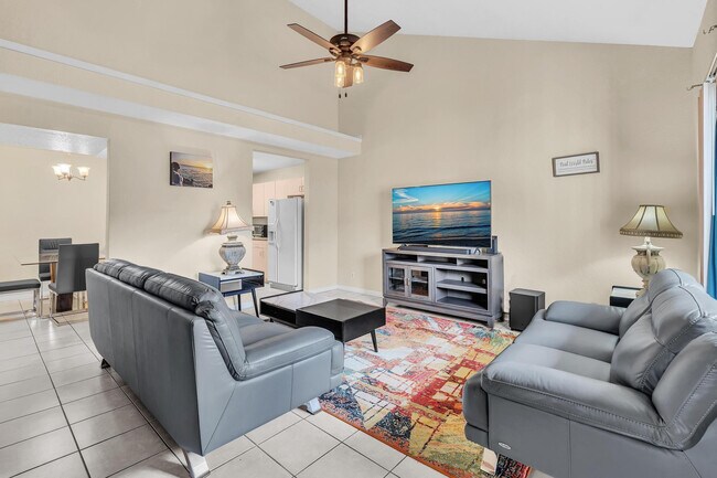 Foto del edificio - 10240 NW 33rd Pl