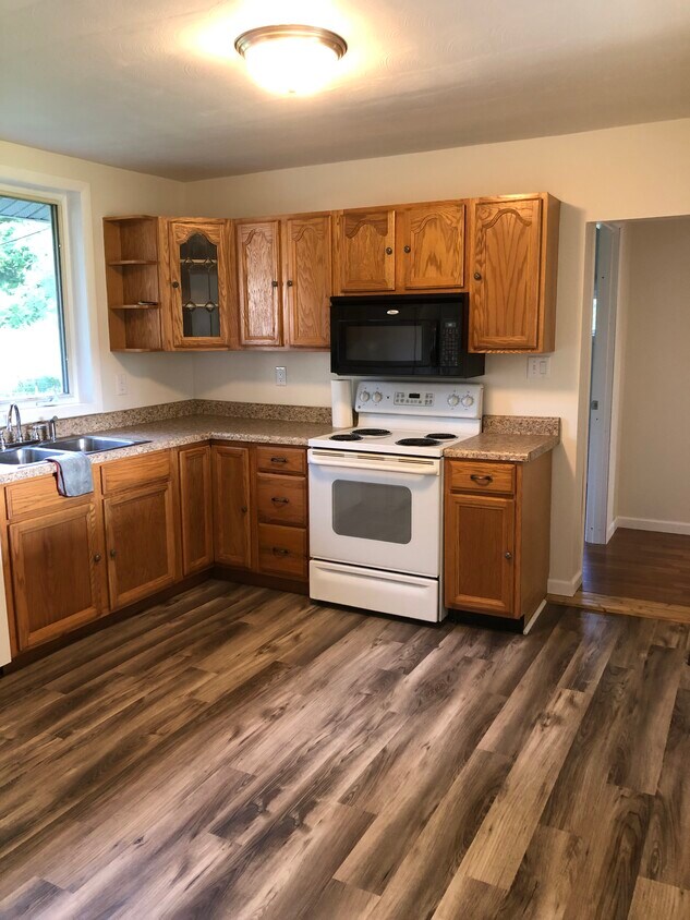 Kitchen - 2861 S 550 W