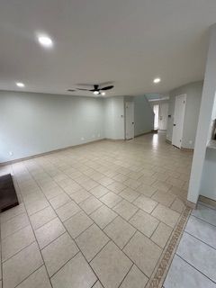 Foto principal - 13705 Lothian Dr