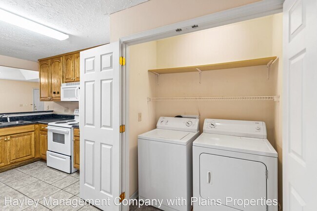 Foto del edificio - 3 br, 3 bath House - 690 Yeager Ln