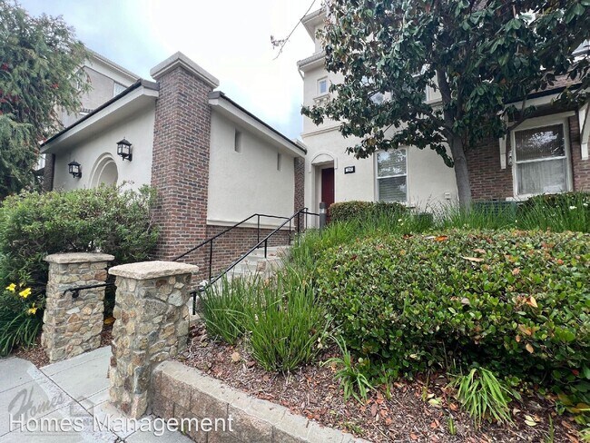 Building Photo - 2 br, 2.5 bath House - 1202 Elfin Forest Rd W