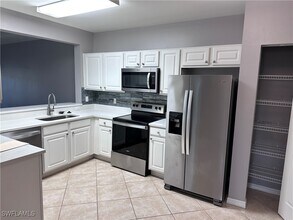 Building Photo - 10000 Maddox Ln