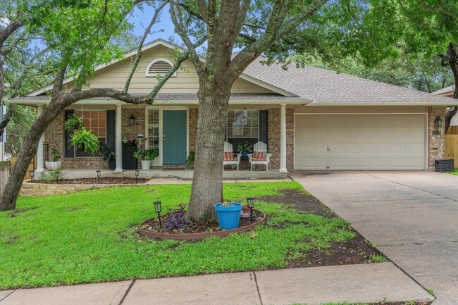 Building Photo - 1218 Highland Dr