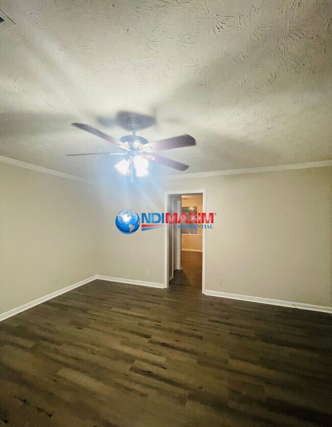 Foto del edificio - 2601-2607 Parkside Way SW