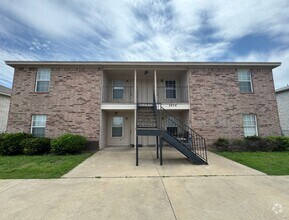 Building Photo - 3404 Zephyr Rd