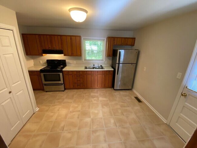 Building Photo - 4413 Carver School Rd-3BR/1BA-HOUSE!!!
