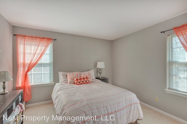 Foto del edificio - 343 Glade Ln