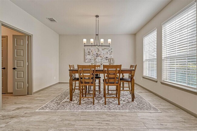 Building Photo - 127 Teralyn Grv Lp