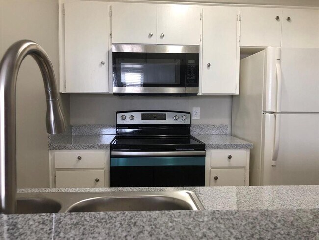Foto del edificio - 13715 Preston Rd