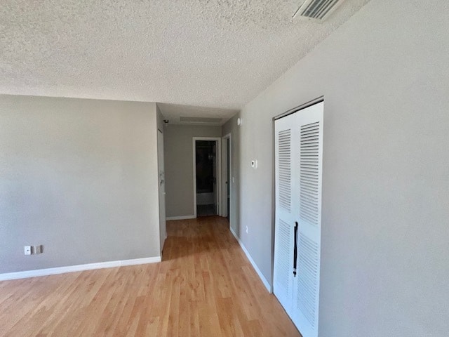 Building Photo - 113 Lake Villa Way