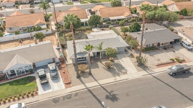 Foto del edificio - 30097 Carmel Rd