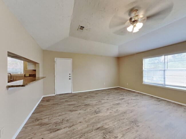 Building Photo - 2818 Mayflower Landing Ct