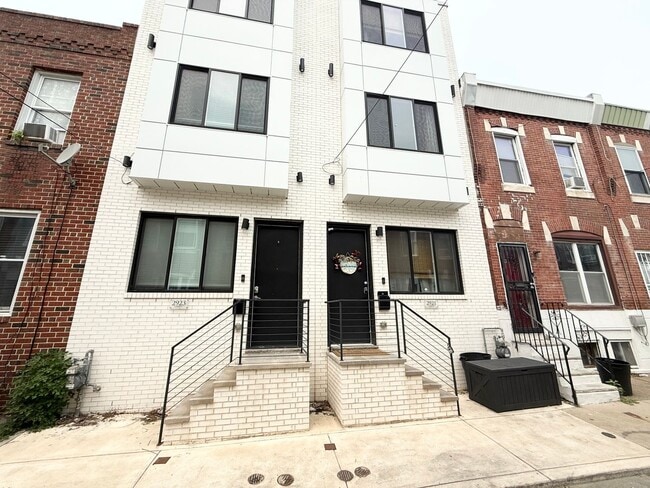 Photo - Stunning 4-Bedroom Townhome in Grays Ferry! Available NOW!