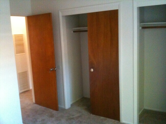 Photo - 568 Hazel Dell Way Apartments