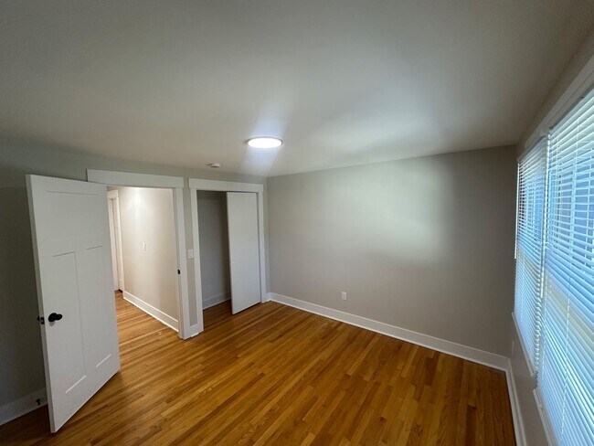 Foto del edificio - 4220-26 Wilson