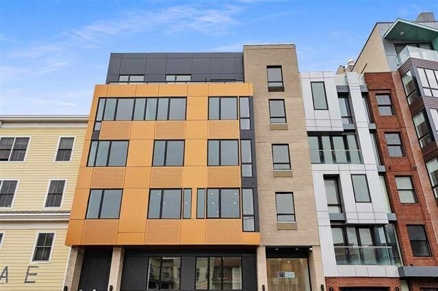 Foto principal - 375 5th St
