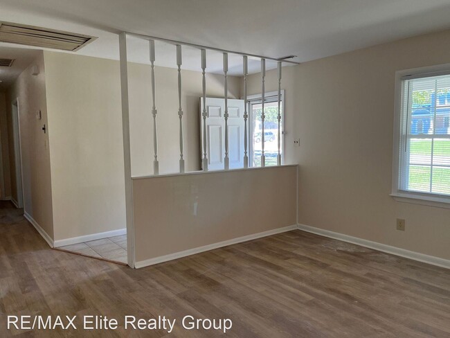 Foto del edificio - 4 br, 2 bath House - 200 White Oak Blvd.