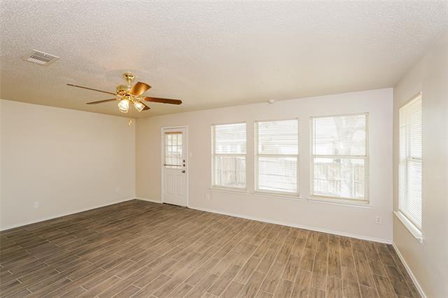 Foto del edificio - 605 Snapdragon Ln