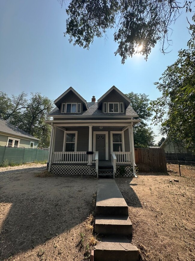 Building Photo - 1120 12th Ave