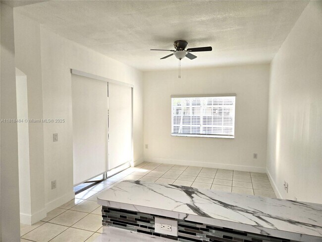 Building Photo - 15294 SW 39th Terrace