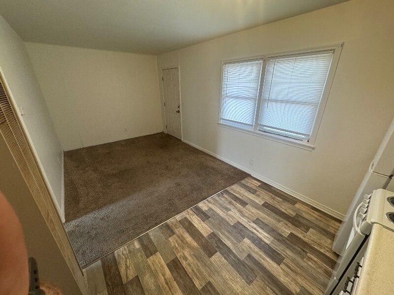 Building Photo - 3737 Sturgis Rd
