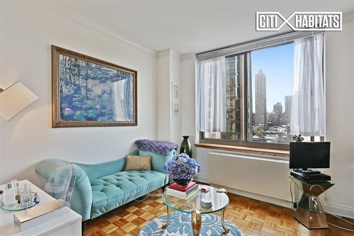 Foto principal - 400 E 90th St