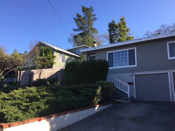 Primary Photo - 3707 Sundale Rd