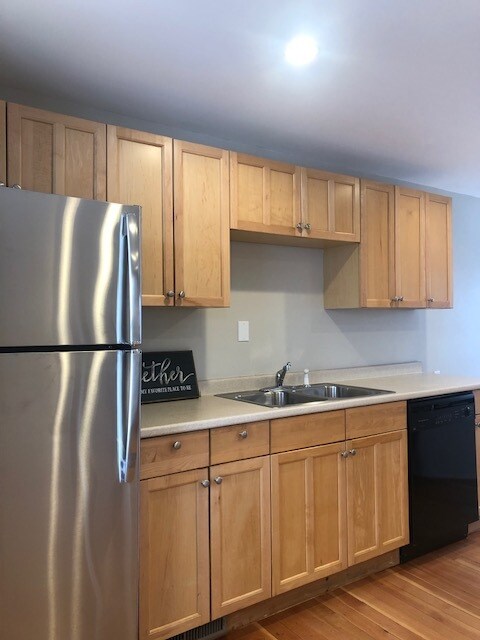 Foto principal - 315 Christian Ridge Rd