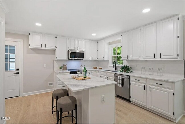 Building Photo - Build Equity While Leasing - Lease and Own...