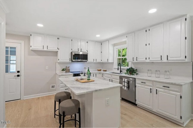 Foto del edificio - Build Equity While Leasing - Lease and Own...