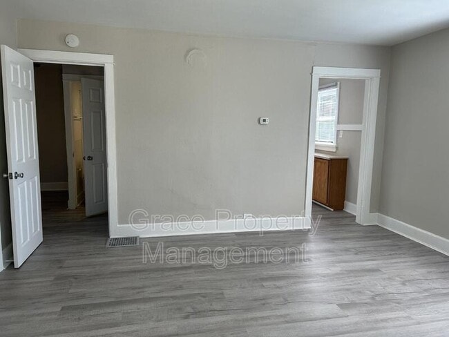 Building Photo - 504 Quitman St