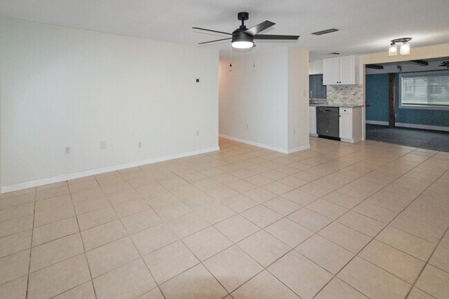 Foto del edificio - 401 Circlewood Dr