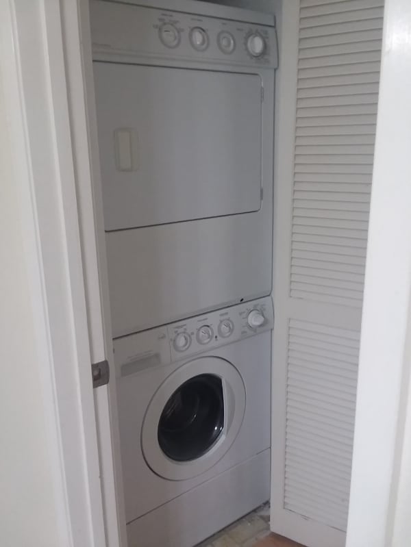 Building Photo - 12660 Briarglen Loop