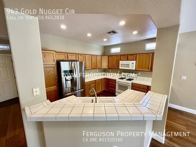 Foto del edificio - 943 Gold Nugget Cir