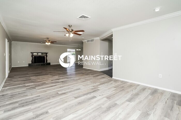 Primary Photo - 3 Bedroom Pet-Friendly Home in Safety Harb...