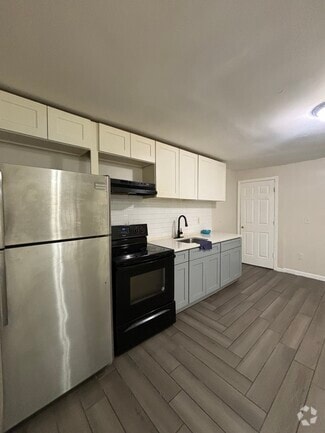 Building Photo - 241 Fabyan Pl