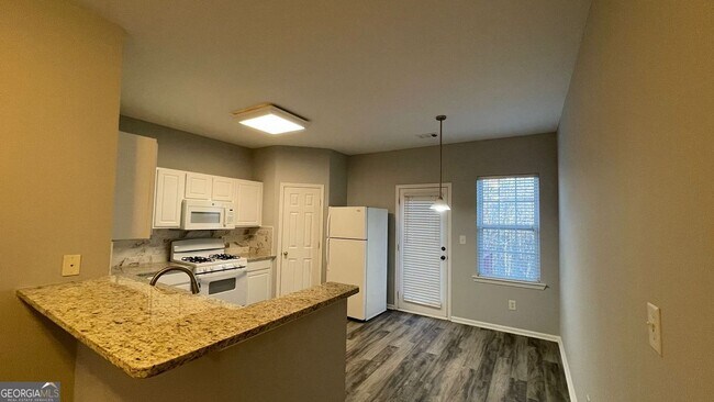 Foto del edificio - 3296 Mill Springs Cir NE