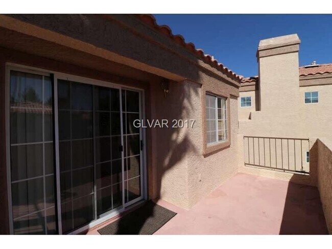 Foto del edificio - Hillpointe Rd. 1722