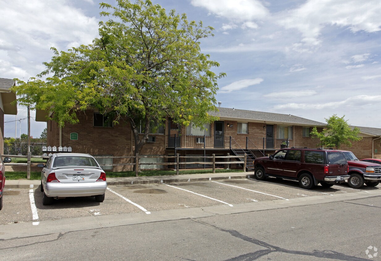 3002 Lakeside Dr, Evans, CO 80620 Apartments in Evans, CO