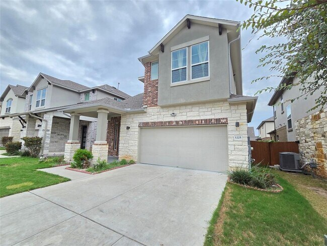 Foto del edificio - 1225 Westborough Ln