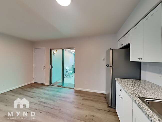 Foto del edificio - 7304 Lawnwood Dr