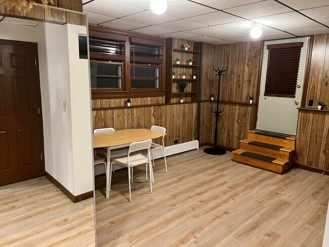 Foto del edificio - 22 Caryl Rd