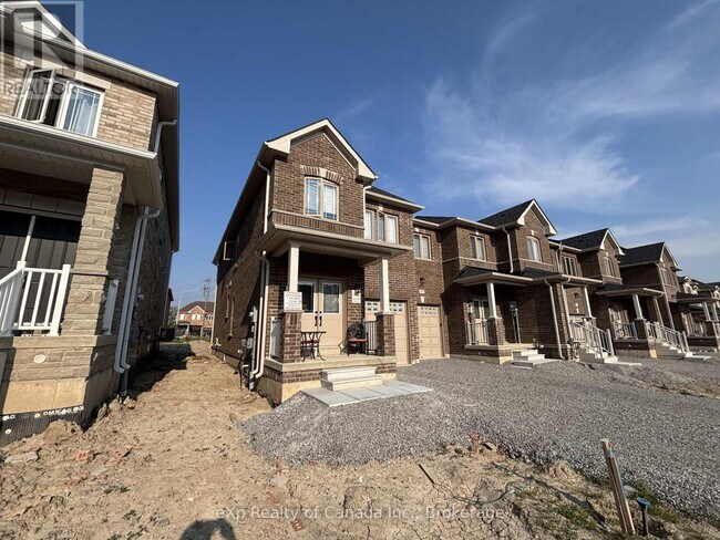 Building Photo - 92 Baker St